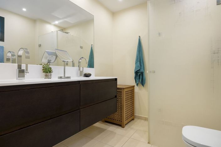 Image No.18-2 Bed Apartment for sale