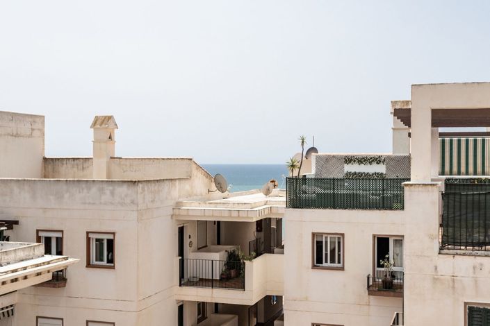 Image No.9-2 Bed Apartment for sale