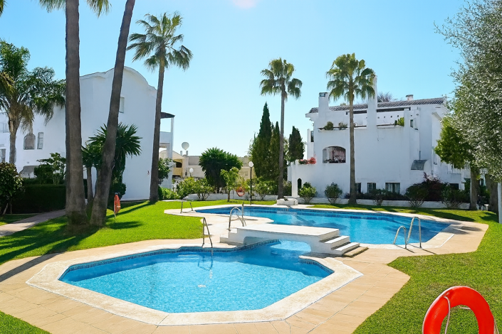 Image No.1-Appartement de 2 chambres à vendre à Estepona