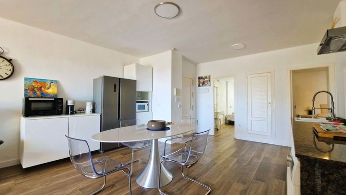 Image No.10-3 Bed Apartment for sale