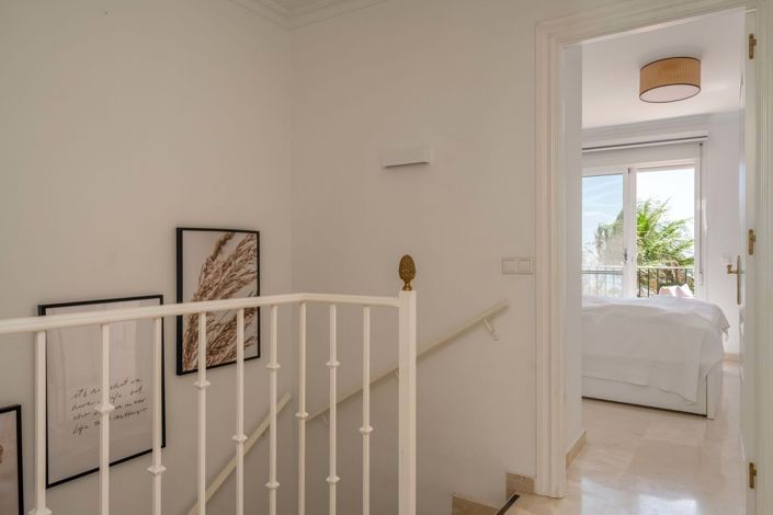 Image No.14-3 Bed Apartment for sale