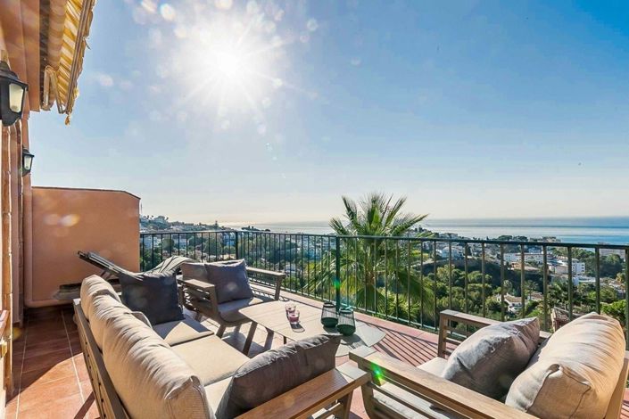 Image No.20-3 Bed Apartment for sale