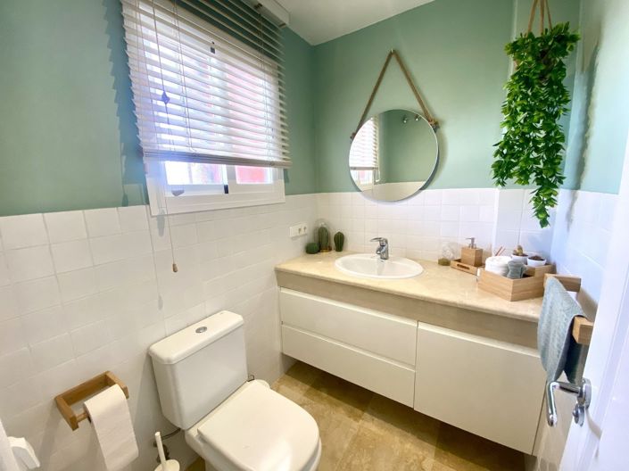 Image No.15-3 Bed Townhouse for sale