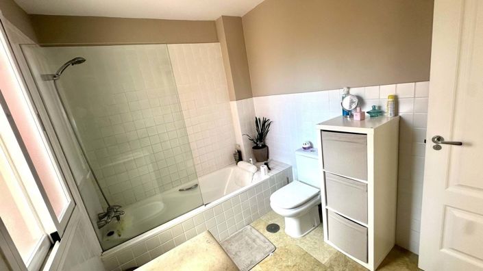 Image No.21-3 Bed Townhouse for sale