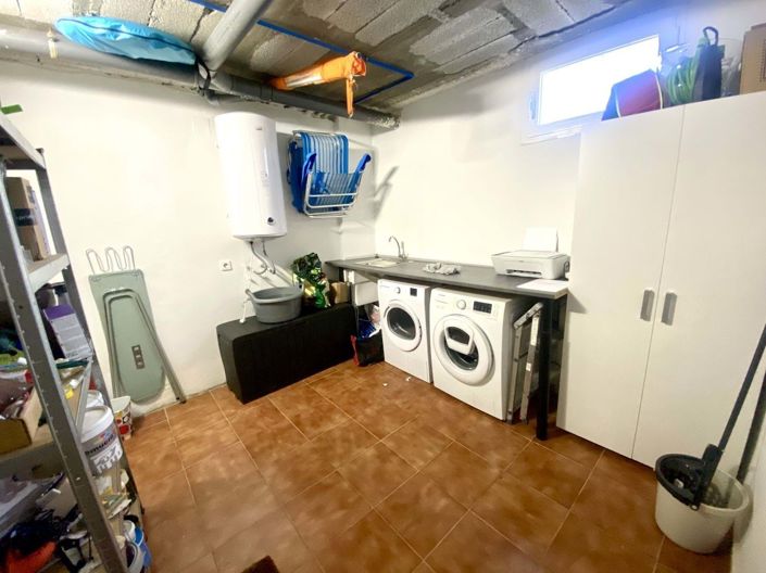 Image No.26-3 Bed Townhouse for sale