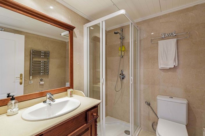 Image No.13-3 Bed Apartment for sale