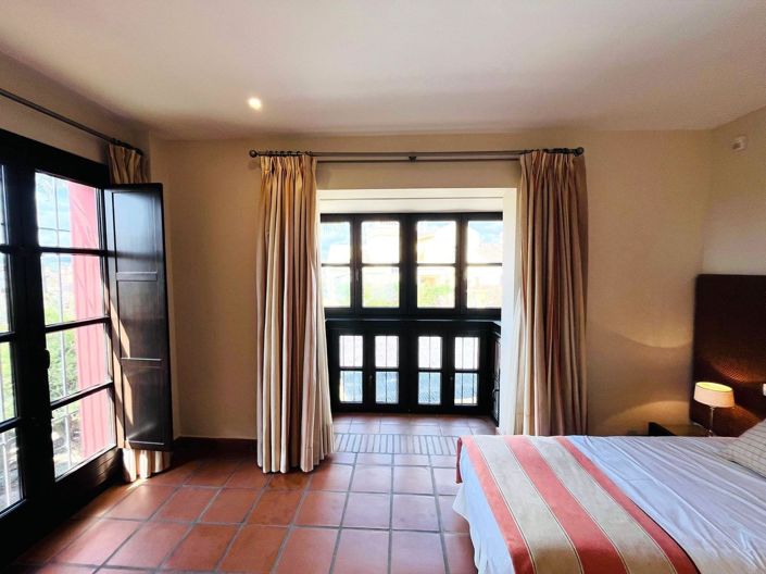 Image No.16-2 Bed Villa for sale