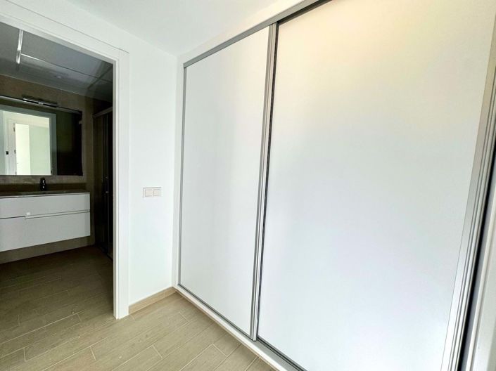 Image No.28-2 Bed Apartment for sale