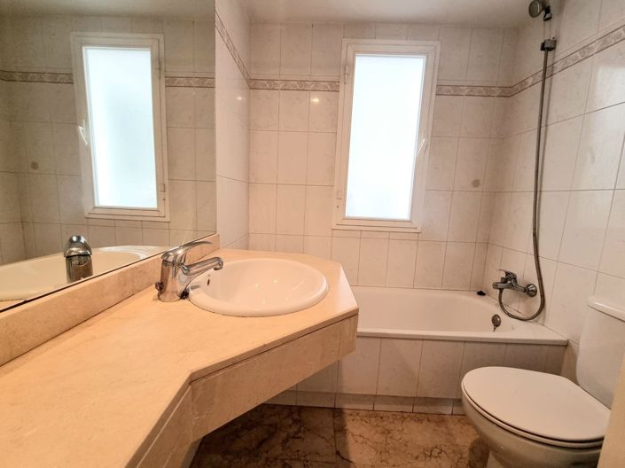 Image No.19-2 Bed Apartment for sale