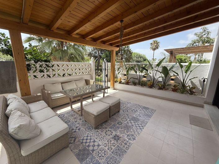 Image No.2-2 Bed Townhouse for sale