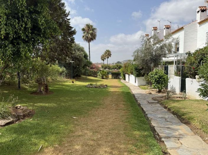 Image No.21-2 Bed Townhouse for sale