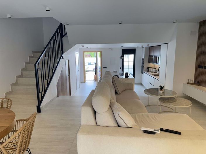 Image No.3-2 Bed Townhouse for sale