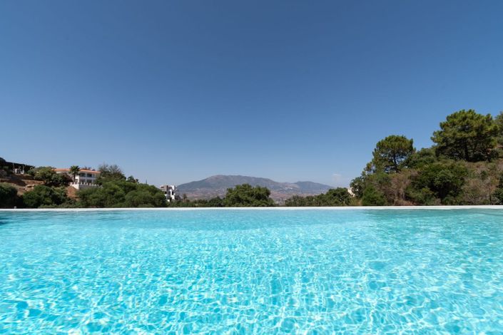 Image No.1-3 Bed Villa for sale