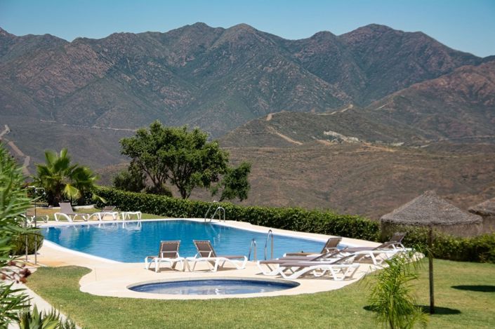 Image No.34-4 Bed Townhouse for sale