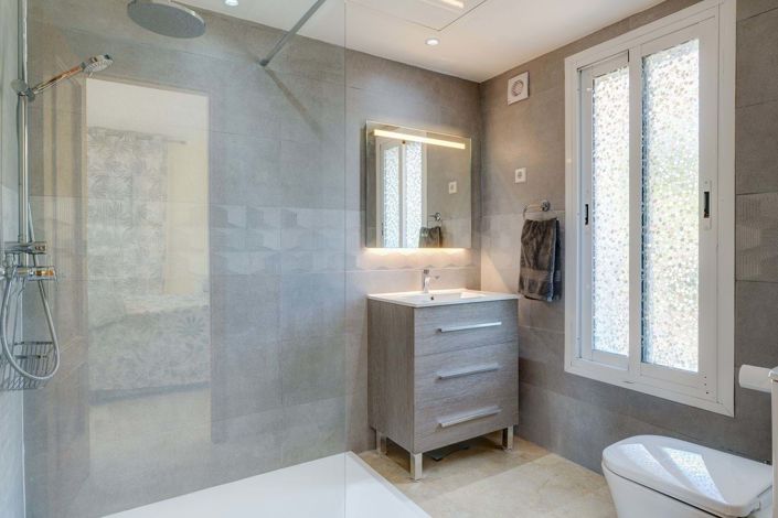 Image No.27-4 Bed Villa for sale