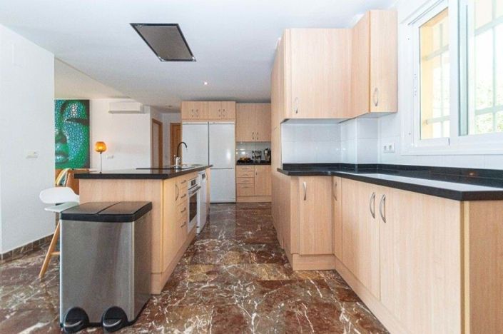 Image No.19-Appartement de 4 chambres à vendre à Fuengirola