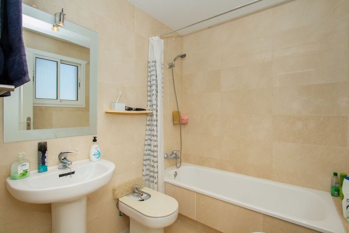 Image No.17-3 Bed Apartment for sale