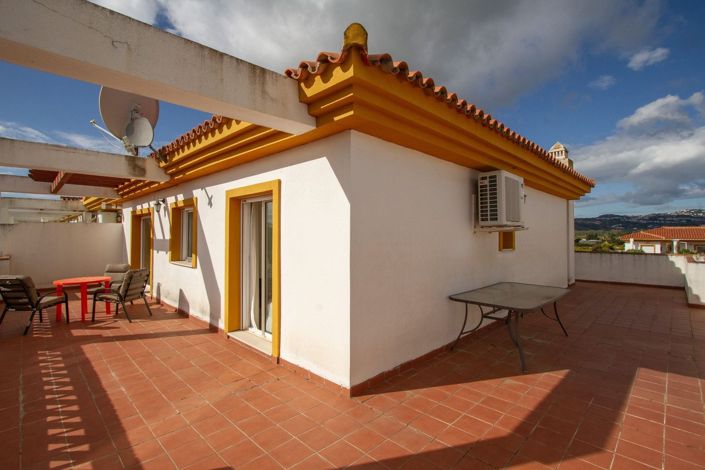 Image No.8-3 Bed Apartment for sale