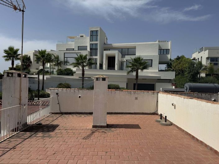 Image No.16-Villa de 6 chambres à vendre à Nueva Andalucia