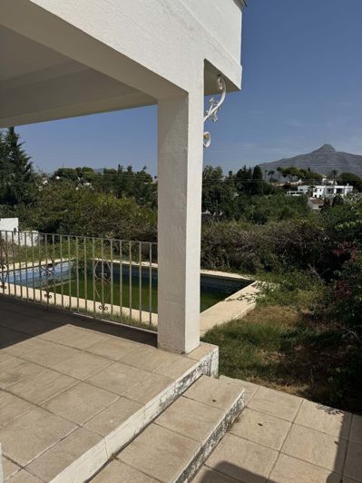 Image No.19-Villa de 6 chambres à vendre à Nueva Andalucia