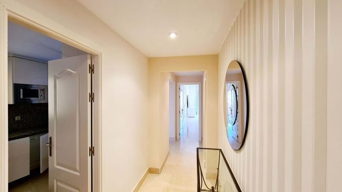 Image No.9-Appartement de 2 chambres à vendre à Benahavis