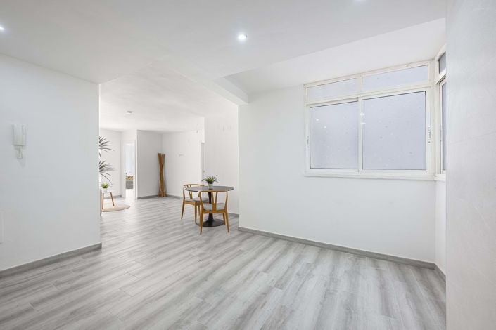 Image No.18-2 Bed Apartment for sale