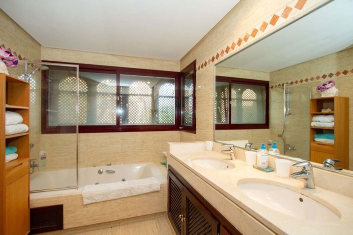 Image No.12-2 Bed Apartment for sale