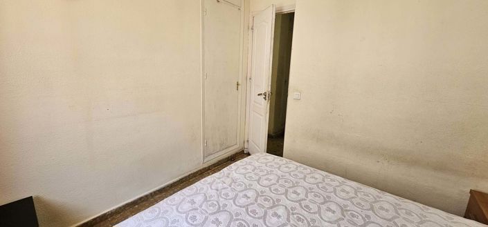 Image No.12-3 Bed Apartment for sale