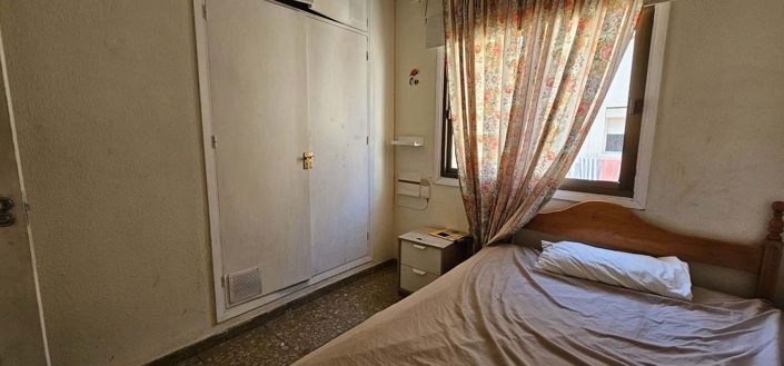 Image No.14-3 Bed Apartment for sale