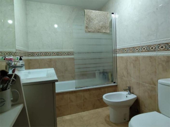 Image No.11-Appartement de 2 chambres à vendre à Estepona