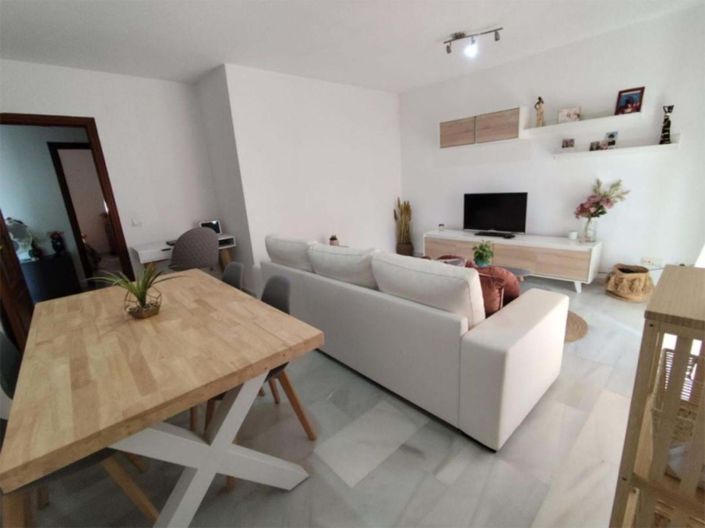 Image No.7-Appartement de 2 chambres à vendre à Estepona