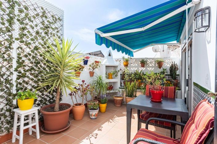 Image No.18-2 Bed Villa for sale