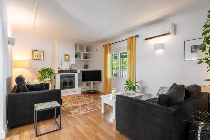 Image No.3-2 Bed Villa for sale