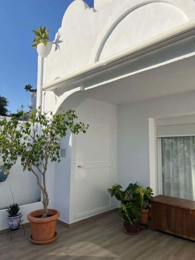 Image No.14-2 Bed Townhouse for sale