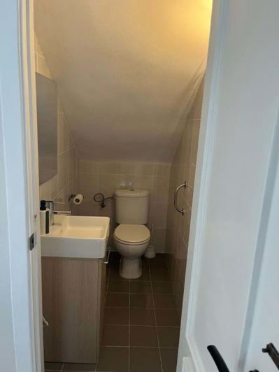 Image No.17-2 Bed Townhouse for sale