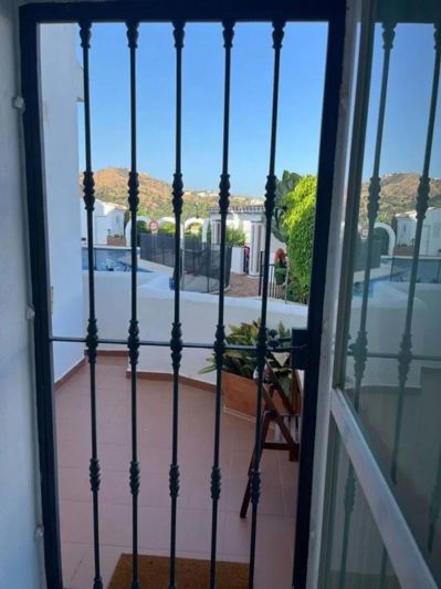 Image No.19-2 Bed Townhouse for sale