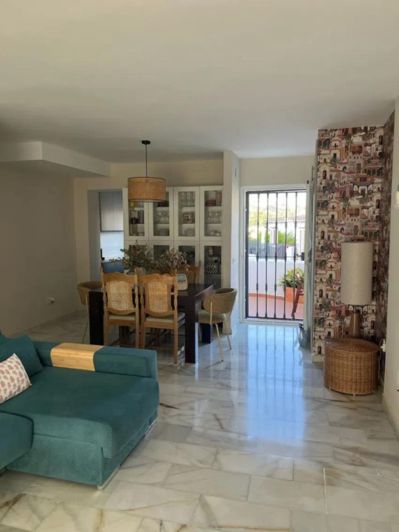 Image No.9-2 Bed Townhouse for sale