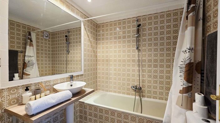 Image No.16-2 Bed Apartment for sale