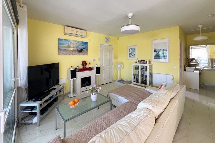 Image No.13-2 Bed Villa for sale