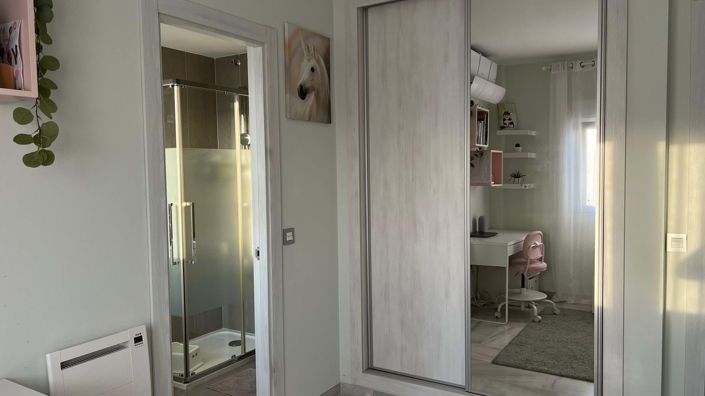 Image No.9-2 Bed Apartment for sale