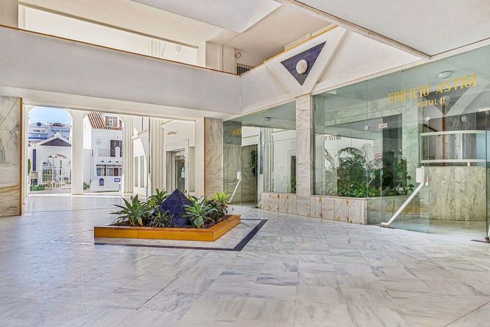 Image No.20-3 Bed Apartment for sale