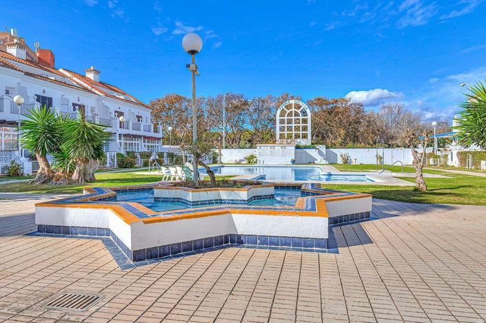 Image No.21-3 Bed Apartment for sale