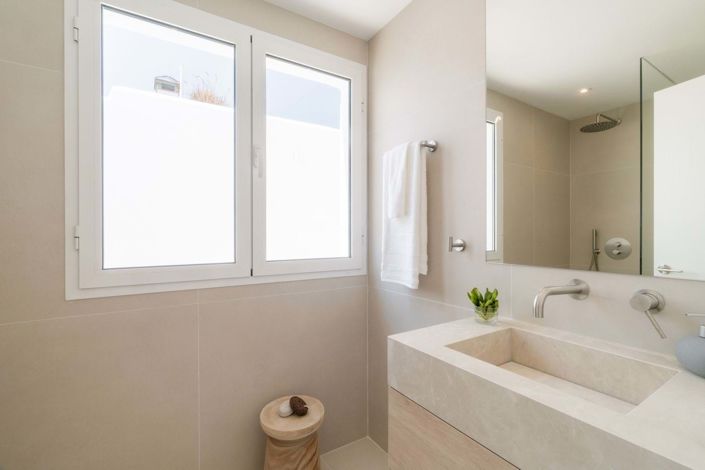 Image No.26-3 Bed Apartment for sale