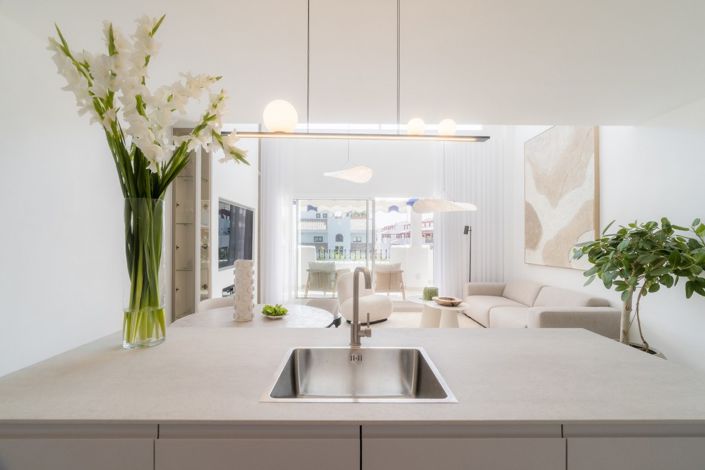 Image No.9-3 Bed Apartment for sale