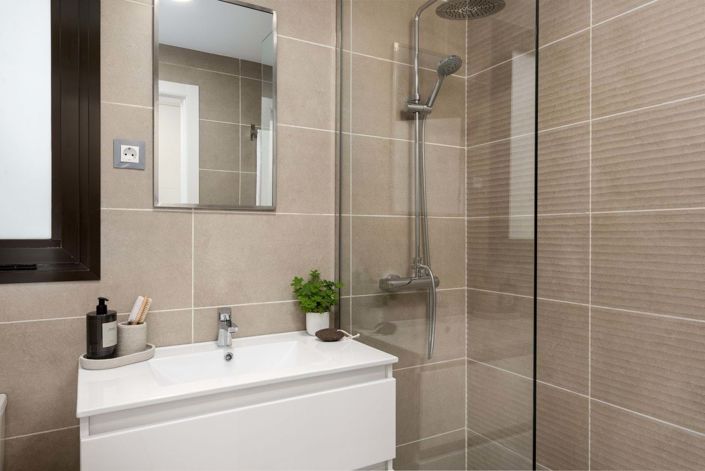 Image No.14-2 Bed Apartment for sale