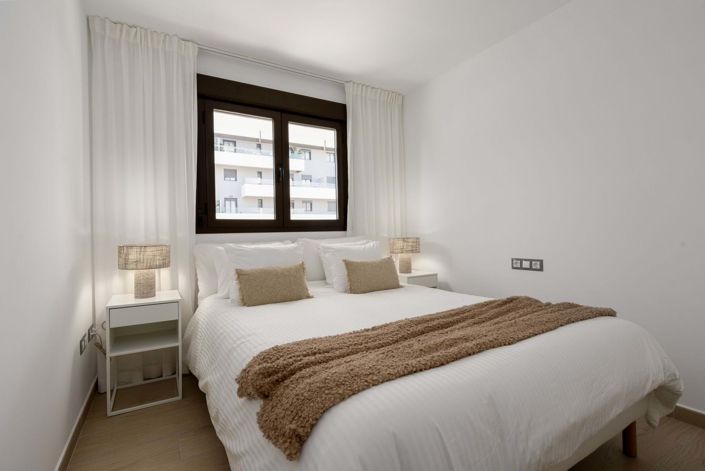 Image No.5-2 Bed Apartment for sale