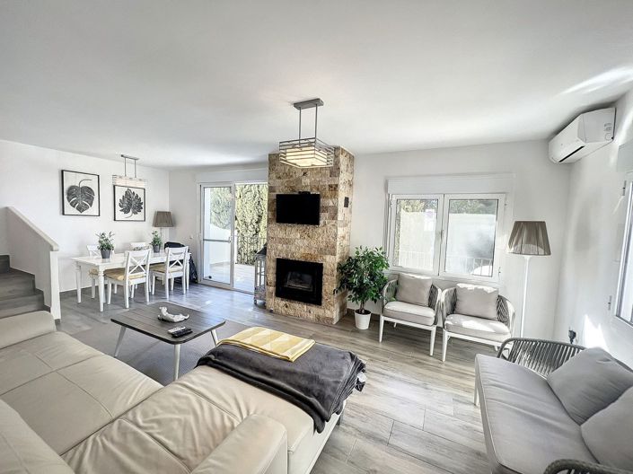 Image No.11-3 Bed Townhouse for sale