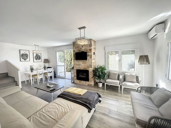 Image No.13-3 Bed Townhouse for sale