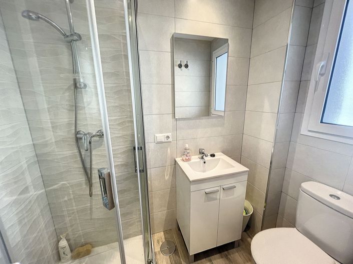 Image No.19-3 Bed Townhouse for sale