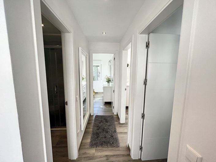 Image No.22-3 Bed Townhouse for sale